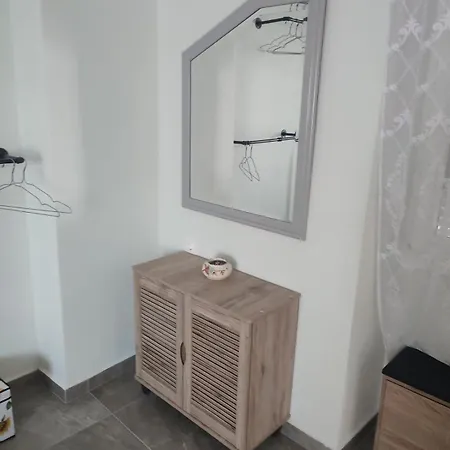 Апартаменты Το Σπιτι Στη Ρουγα Глосса