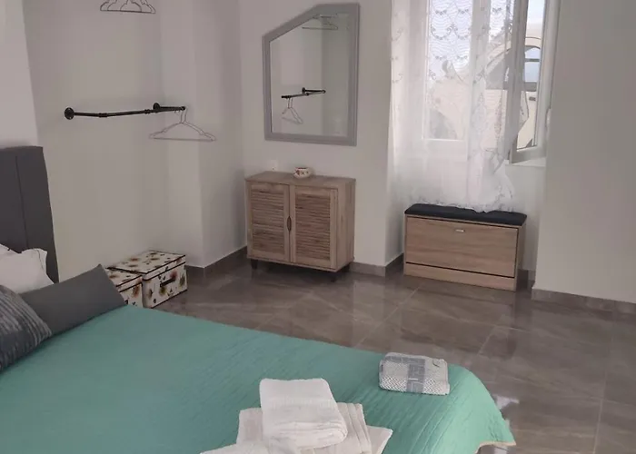 Το Σπιτι Στη Ρουγα Apartmán *